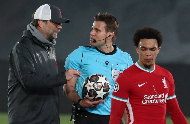 乒乓球——全运会（成年组）资格赛混双：袁励岑／王艺迪胜宋卓衡／金梦妍